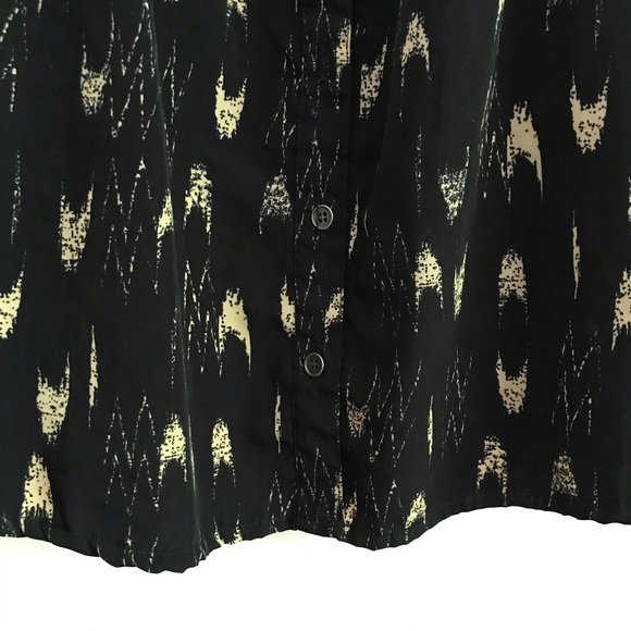 Thin Button Up Dress - Picture 3 of 6